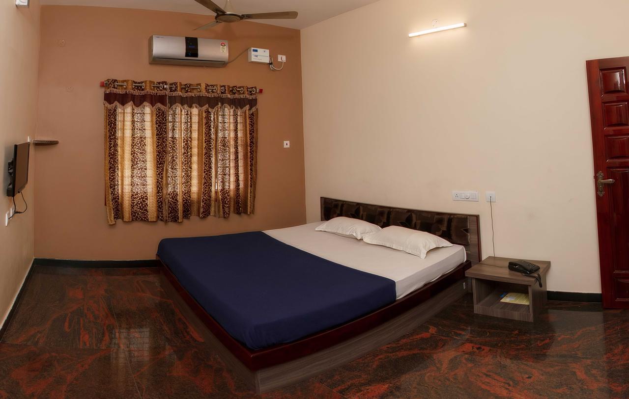 Hotel Sri Hayagriva Tiruchirappalli Экстерьер фото